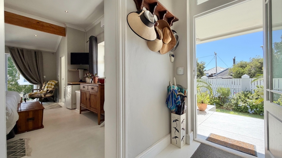 3 Bedroom Property for Sale in Gordons Bay Village Western Cape